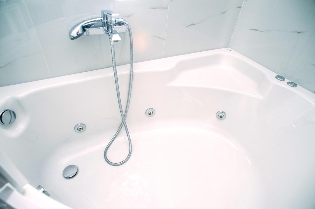 Lux Vip Apartments Peraía Dış mekan fotoğraf