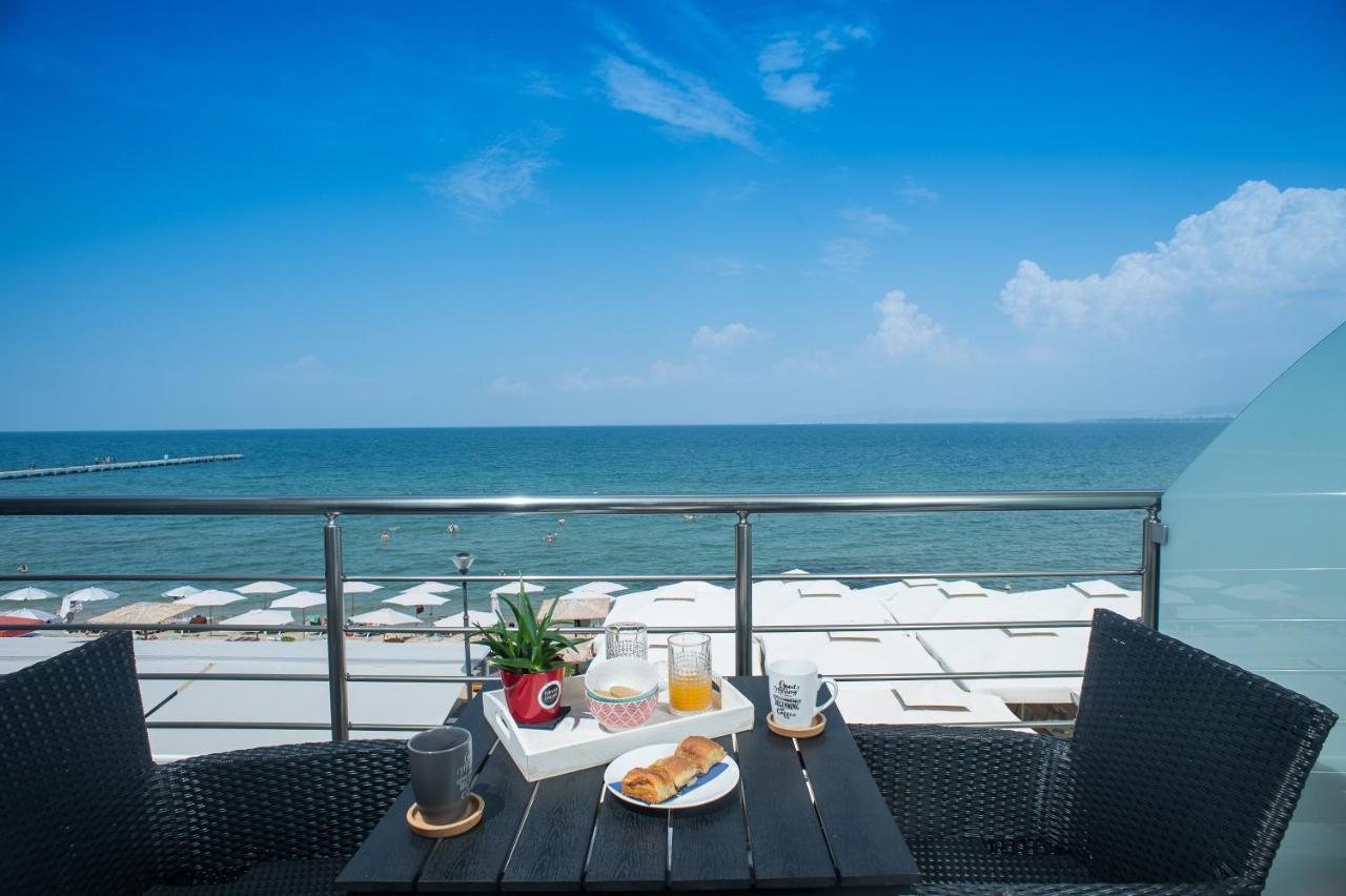 Lux Vip Apartments Peraía Dış mekan fotoğraf