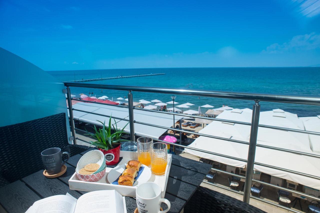 Lux Vip Apartments Peraía Dış mekan fotoğraf